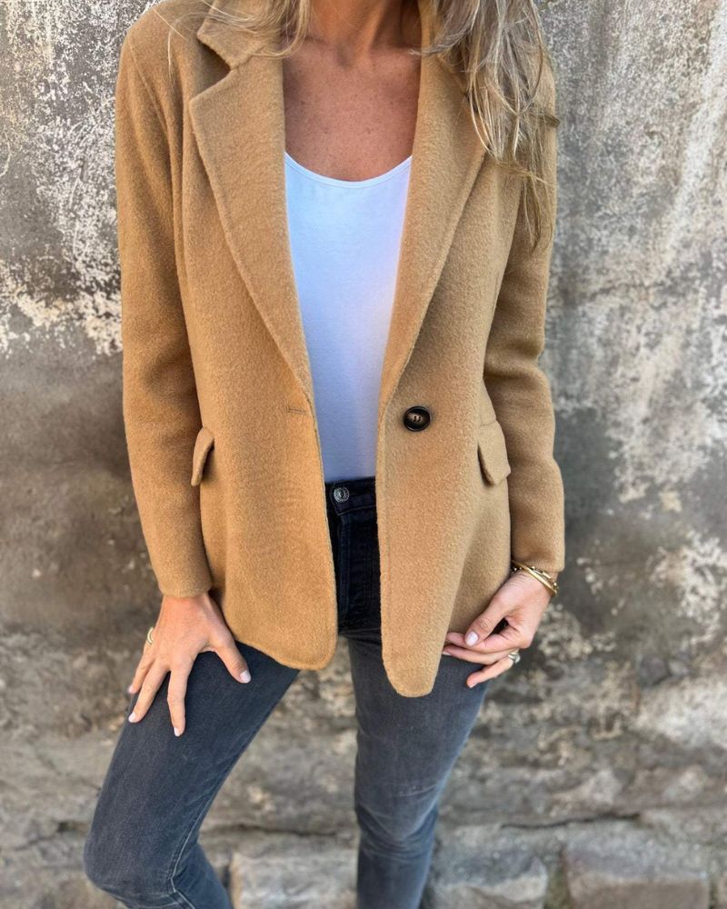Azura | Veste légère classique à coupe ajustée pour femme