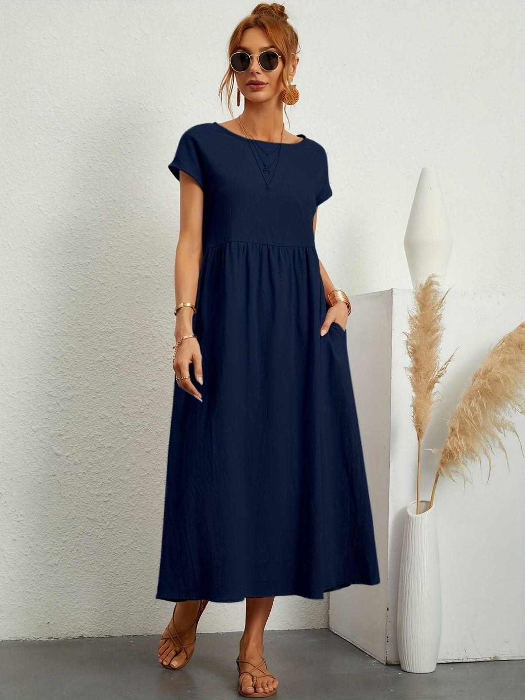 Mirabelle | Robe de loisirs décolletée